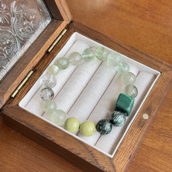 Emerald Energy Matrix Bracelet - Seven Green Realms